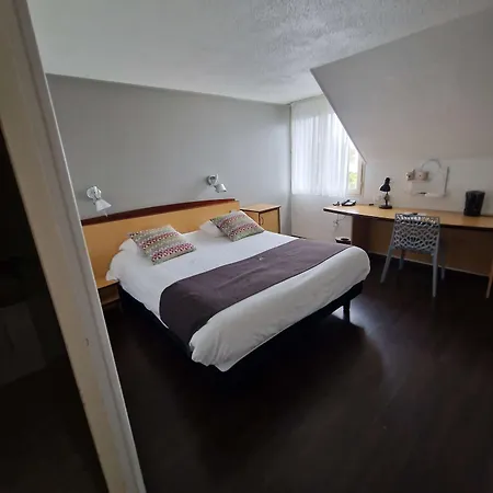 Campanile Hotel 3*