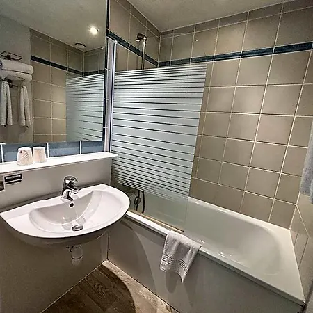 Hotel Campanile 3*