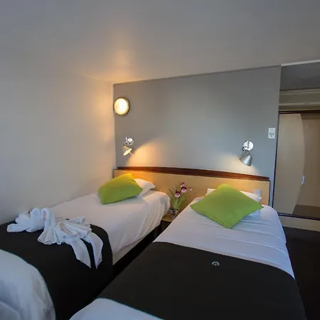 Hotel Restaurante Campanile De Saumur