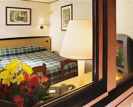 Hotel Restaurante Campanile De 3*